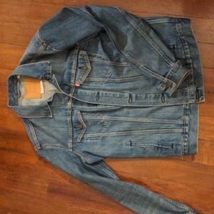 Levi's Premium medium wash denim jacket
